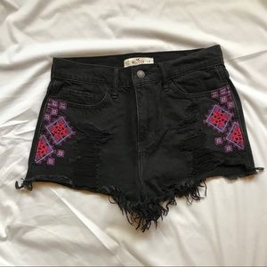 Hollister *festival* shorts size 26